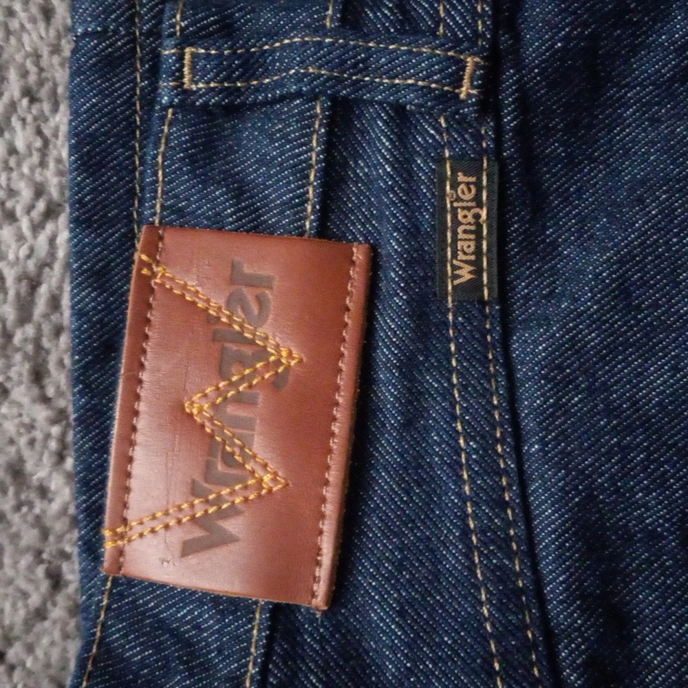 Wrangler Jeans - Picture 4 of 6